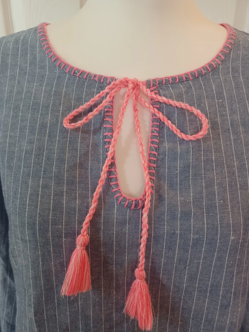 GAP Linen-Blend Striped Peasant Top, Grayish-Blue with Pink Tassels Size S Boho